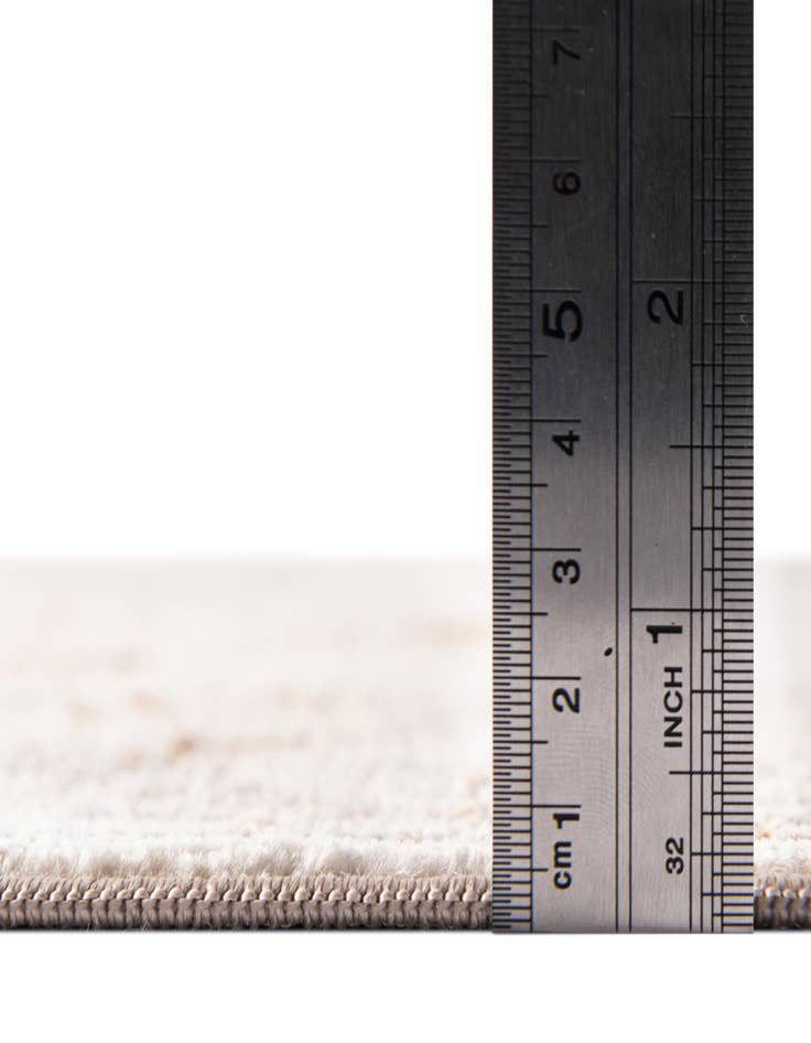 Detail image of 7' 10 x 10' Villa Rug