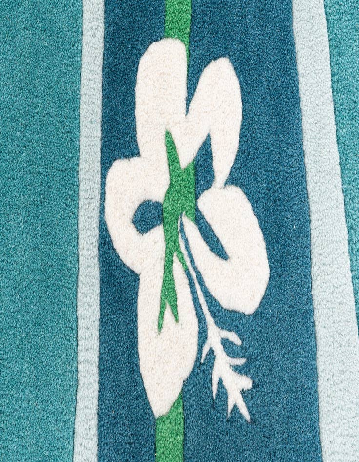 Detail image of 2' x 8' 10 SurfBoard Wool Freeform Rug