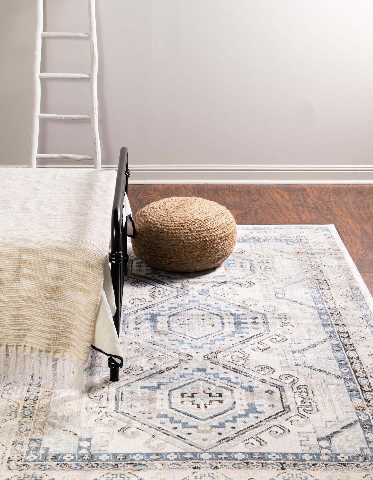 10' x 13' Charlotte Rug