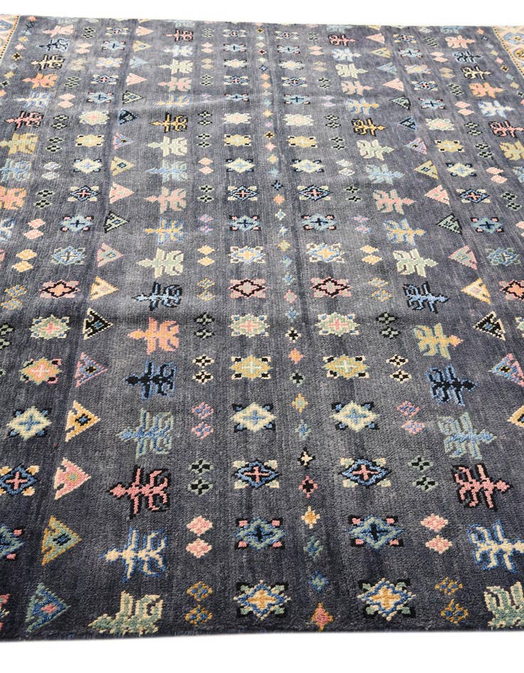 Detail image of 8' x 10' 2 Hand Knotted Darya Rug