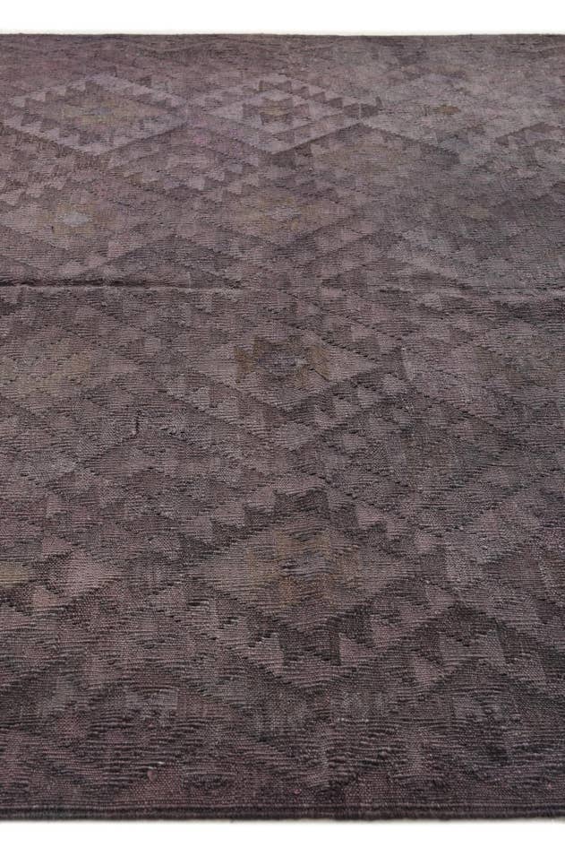Detail image of 5' 8 x 8' 6 Hand Woven Kilim Fars Wool Rug