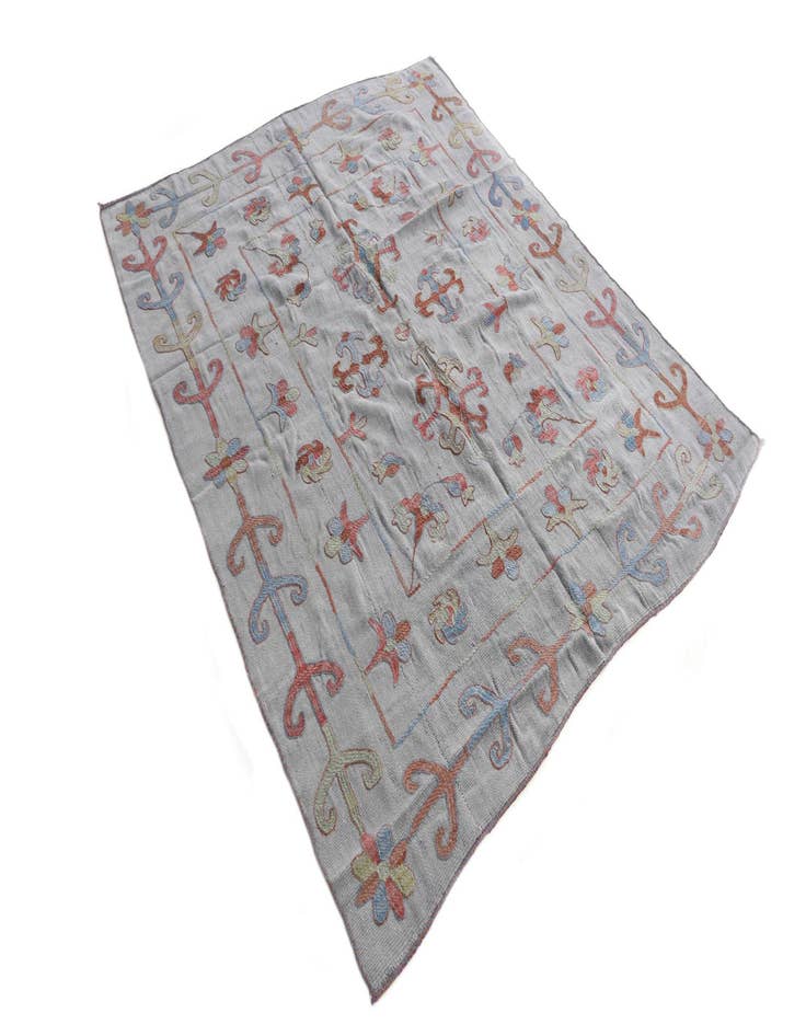 Detail image of 5' 5 x 6' 6  Hand Woven Kilim Suzani Wool Rug