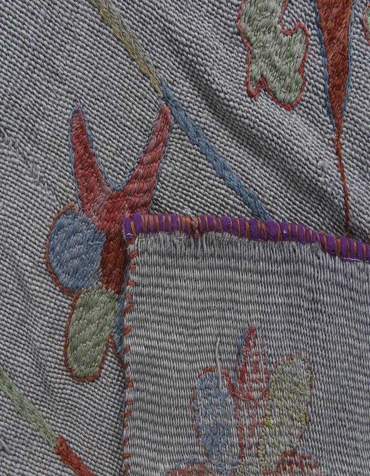 Detail image of 5' 5 x 6' 6  Hand Woven Kilim Suzani Wool Rug