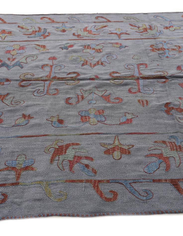 Detail image of 5' 7 x 7' 8  Hand Woven Kilim Suzani Wool Rug