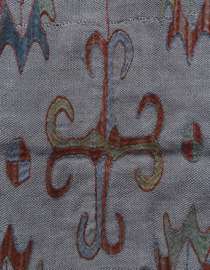 Detail image of 5' 7 x 7' 8  Hand Woven Kilim Suzani Wool Rug