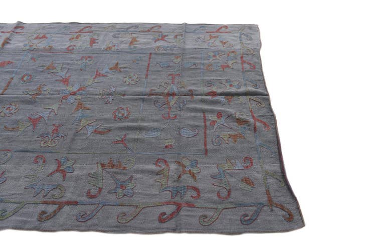 Detail image of 5' 7 x 7' 4 Hand Woven Kilim Suzani Wool Rug