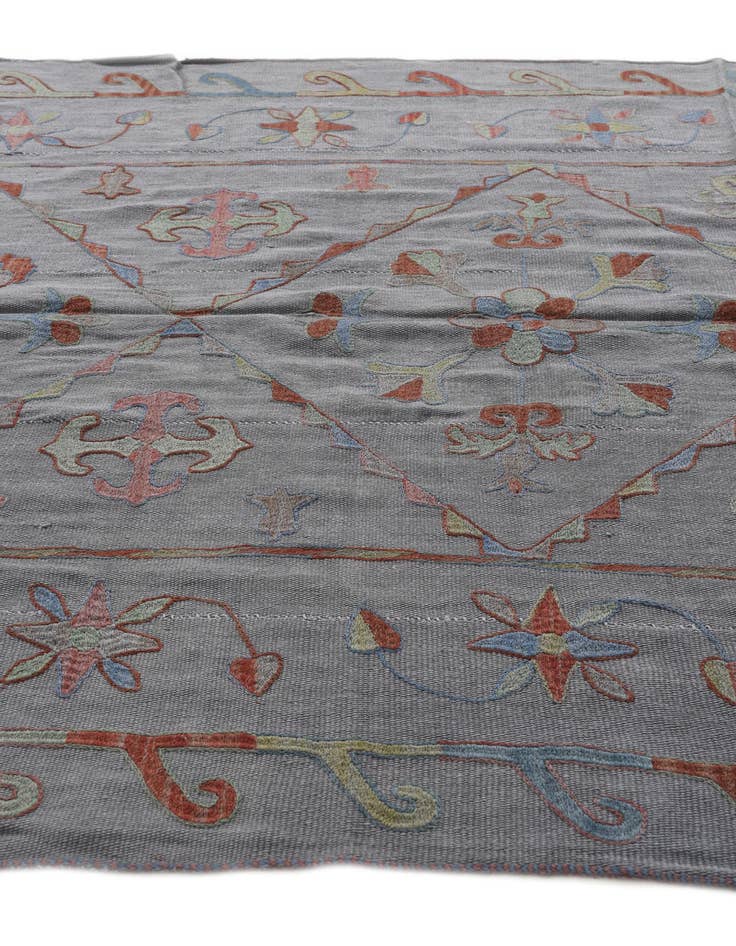 Detail image of 5' 8 x 7' 10  Hand Woven Kilim Suzani Wool Rug