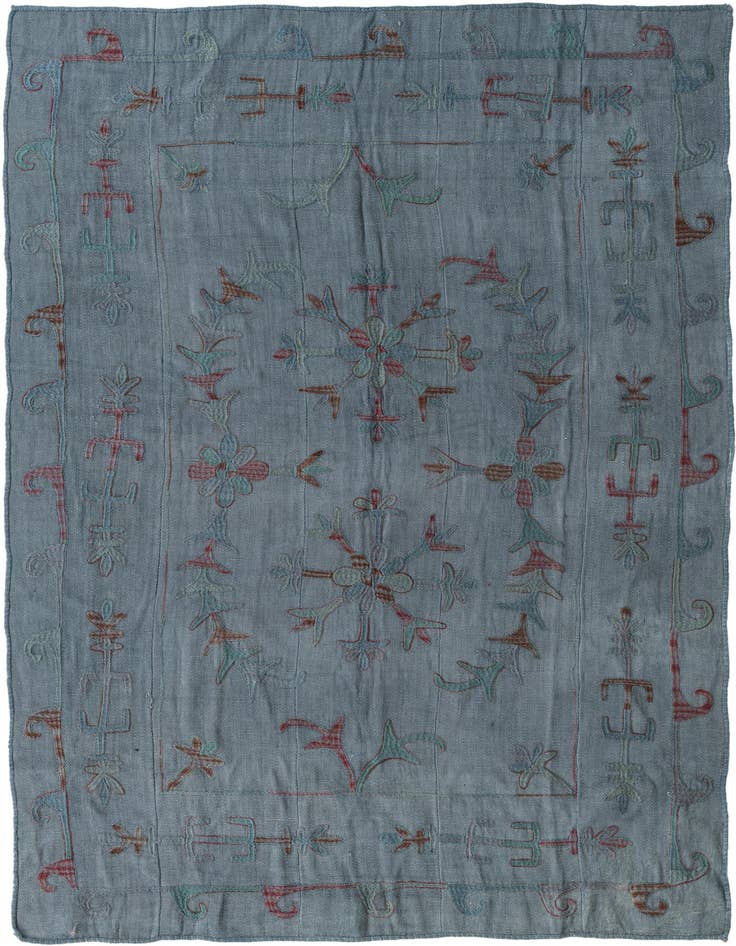 Detail image of 5' 5 x 8' Hand Woven Kilim Suzani Wool Rug