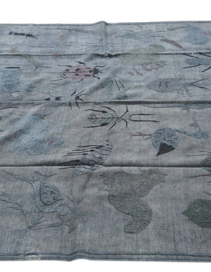 Detail image of 5' 9 x 7' 5  Hand Woven Kilim Suzani Wool Rug