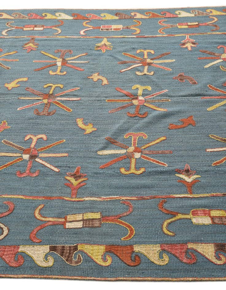 Detail image of 6' x 7' 6  Hand Woven Kilim Suzani Wool Rug