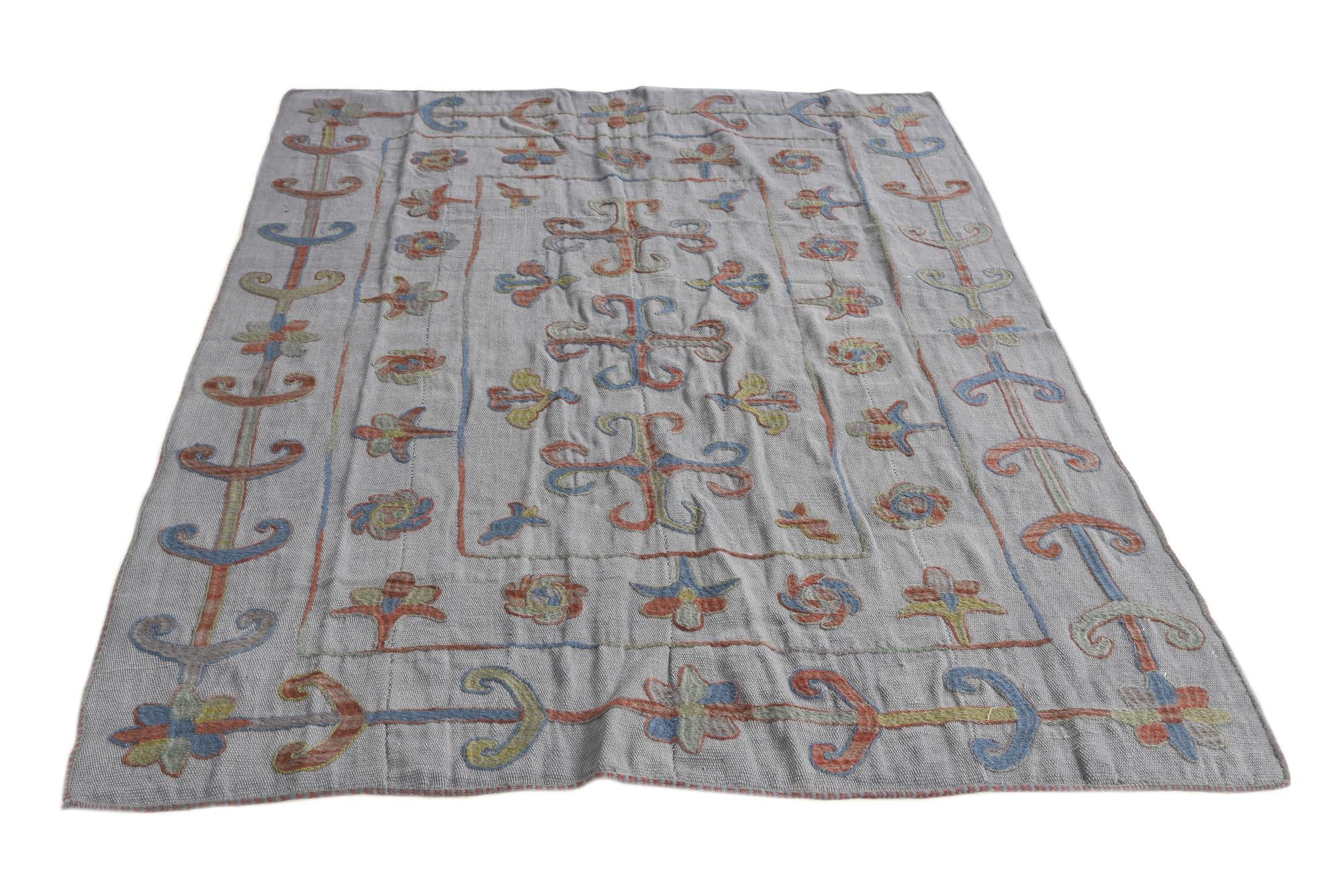 4' 9 x 6' 7 Hand Woven Kilim Suzani Wool Rug