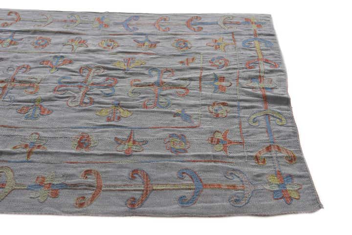 4' 9 x 6' 7 Hand Woven Kilim Suzani Wool Rug
