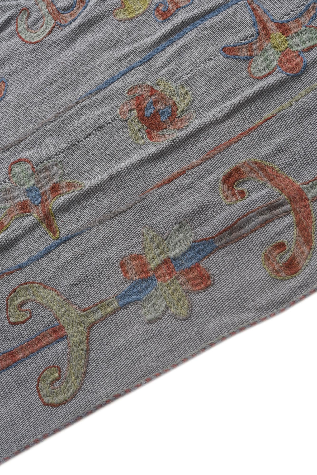 4' 9 x 6' 7 Hand Woven Kilim Suzani Wool Rug