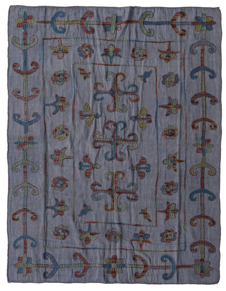 Detail image of 4' 9 x 6' 7 Hand Woven Kilim Suzani Wool Rug