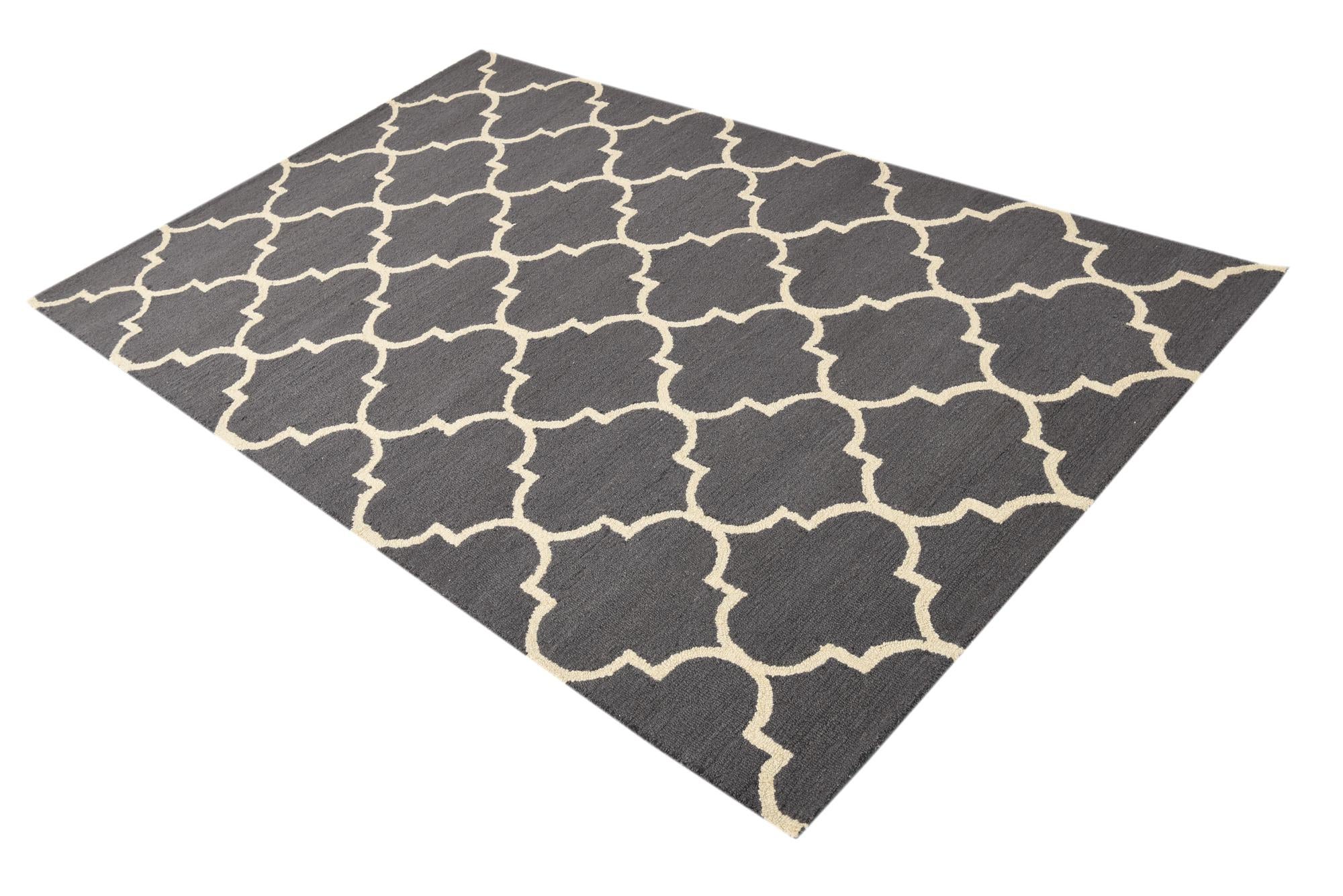 5' x 7' 11 Luna Rug