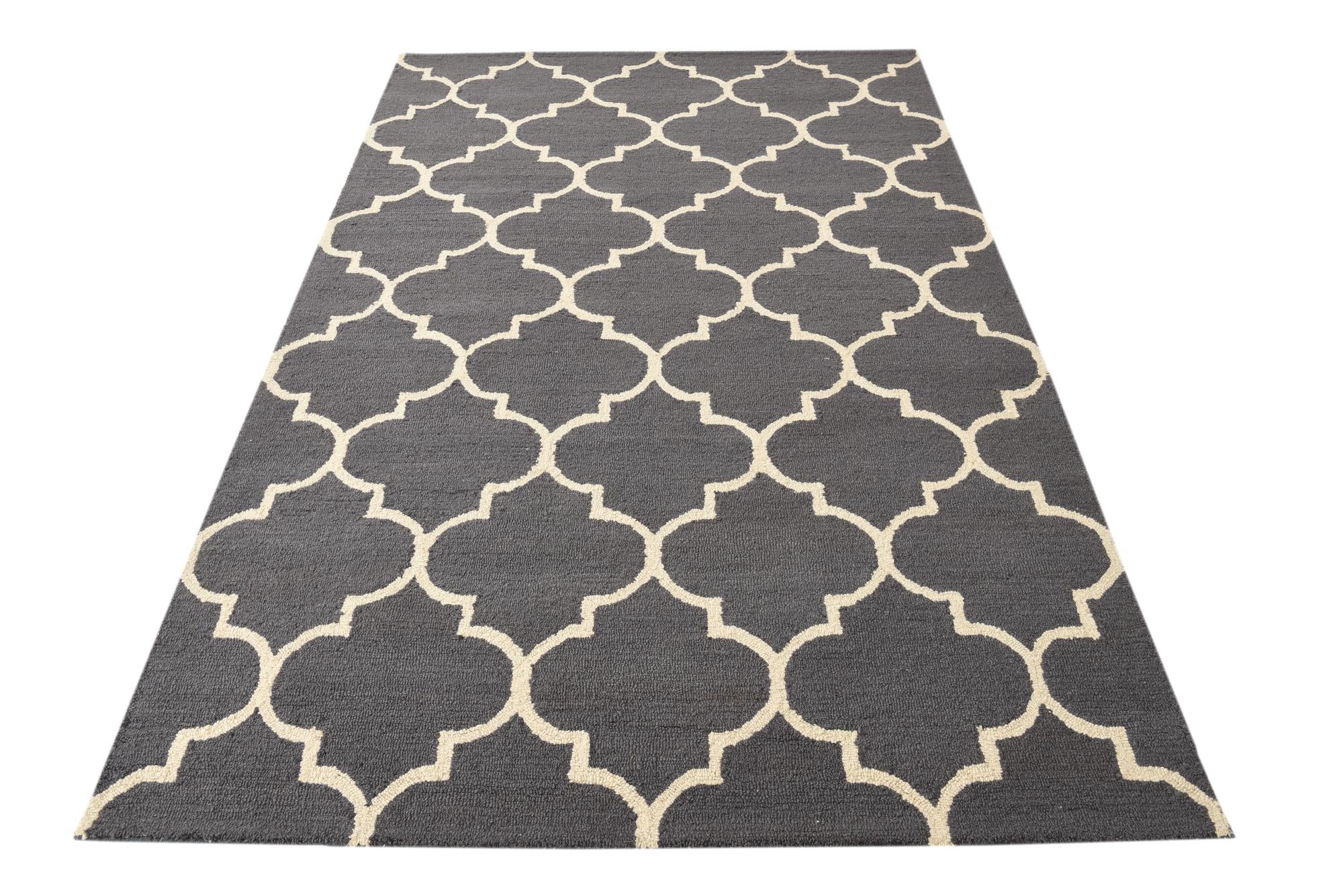 5' x 7' 11 Luna Rug
