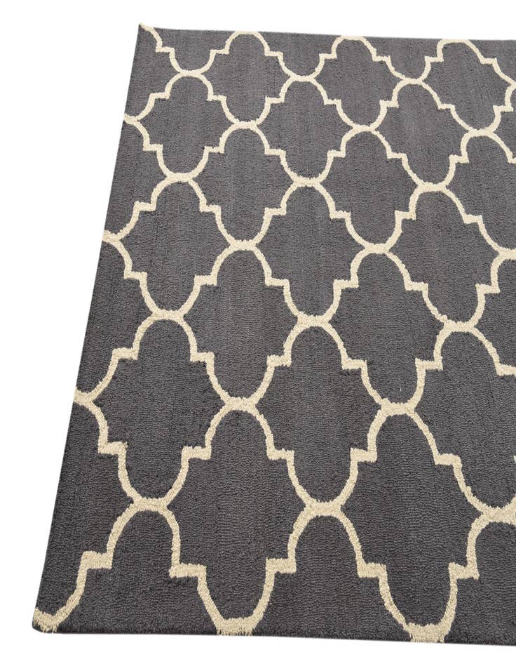 Detail image of 5' x 7' 11 Luna Rug