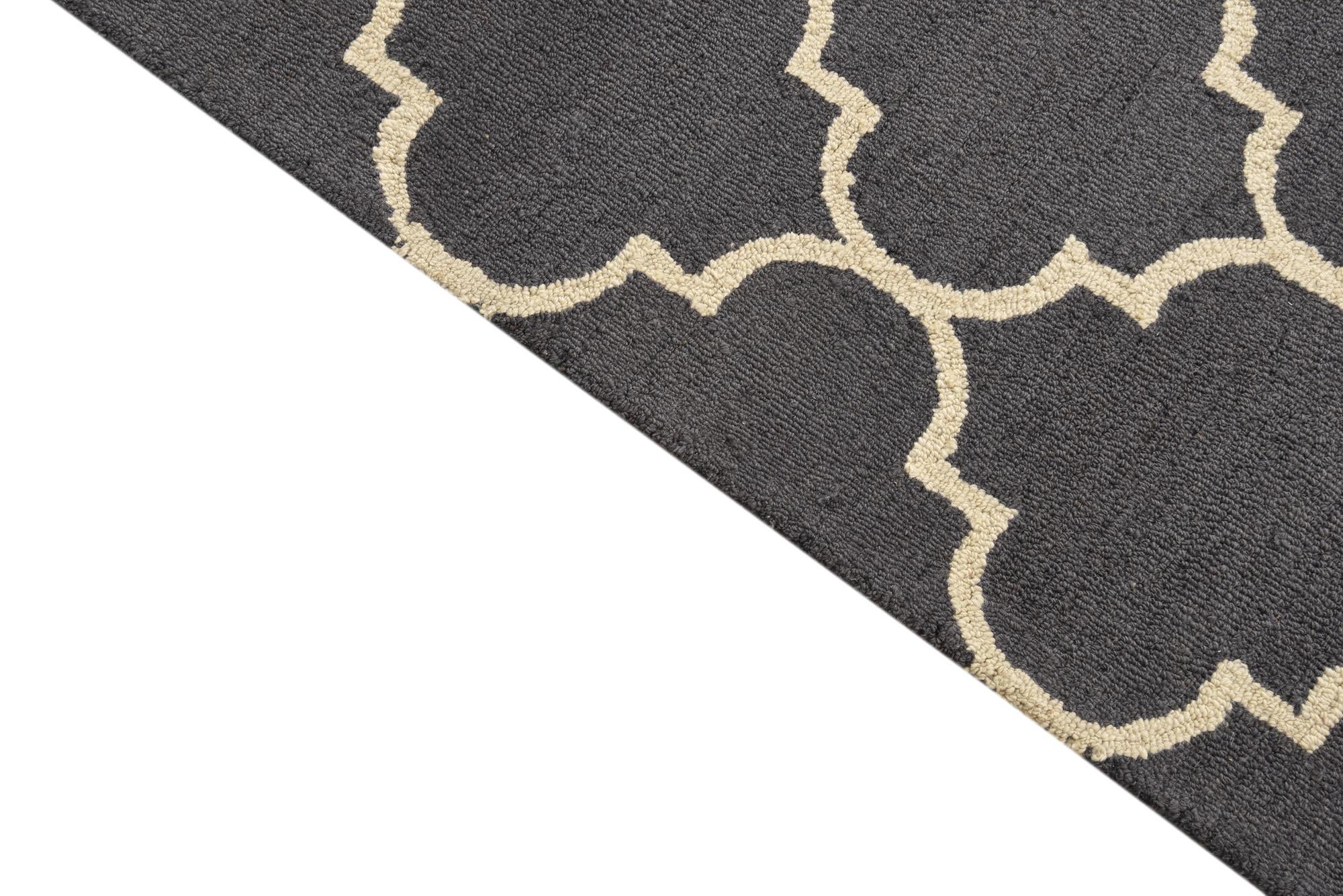 5' x 7' 11 Luna Rug
