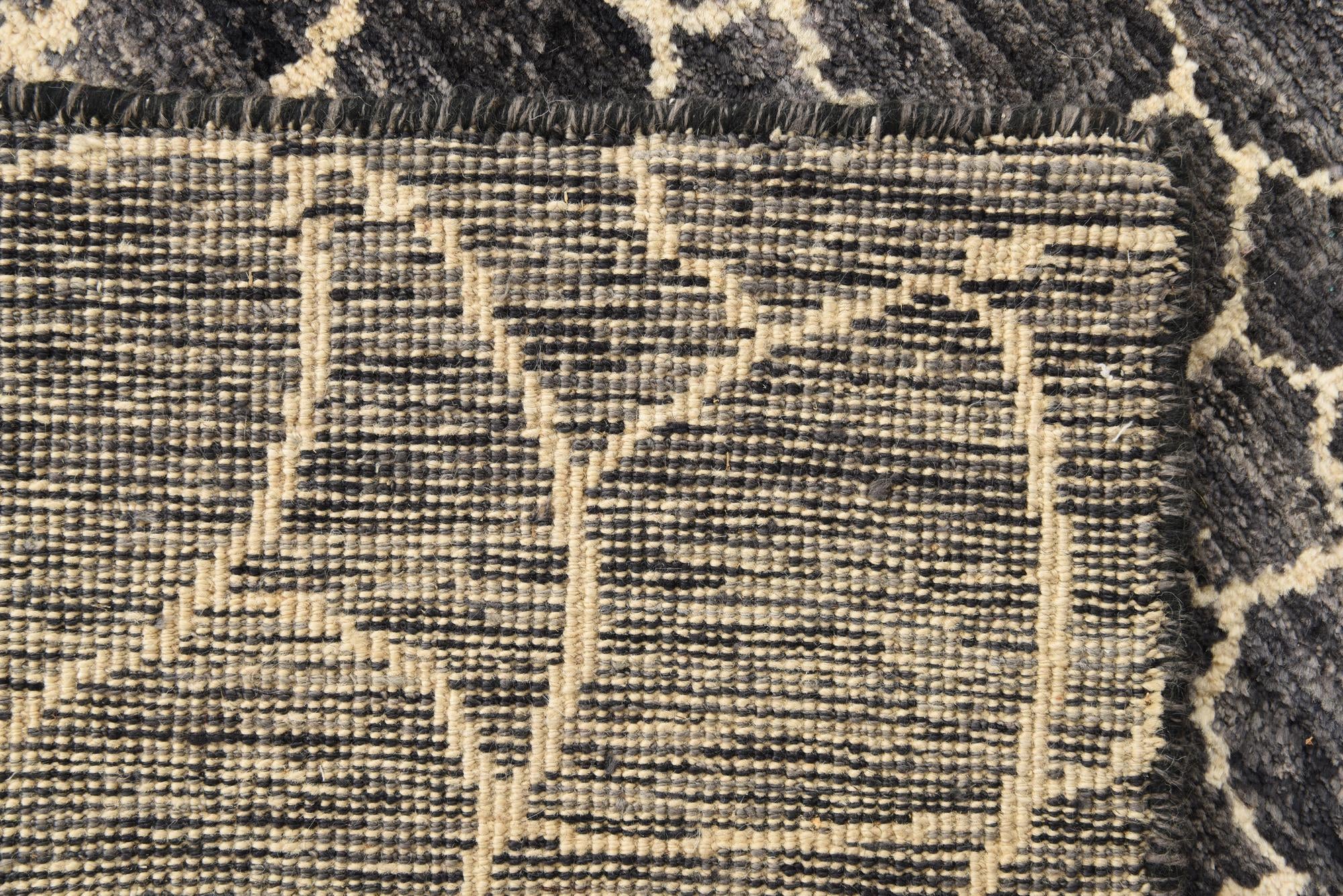 5' 7 x 8' Hand Knotted Moroccan Wool Rug
