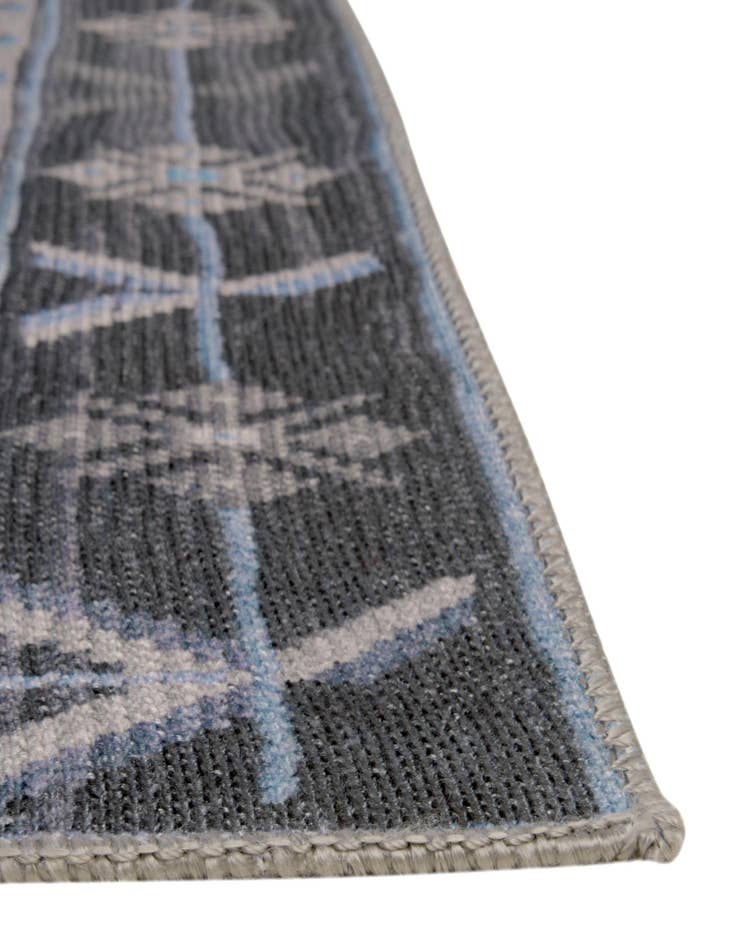 Detail image of 7' 6 x 10' 6 Washable Timeless Rug