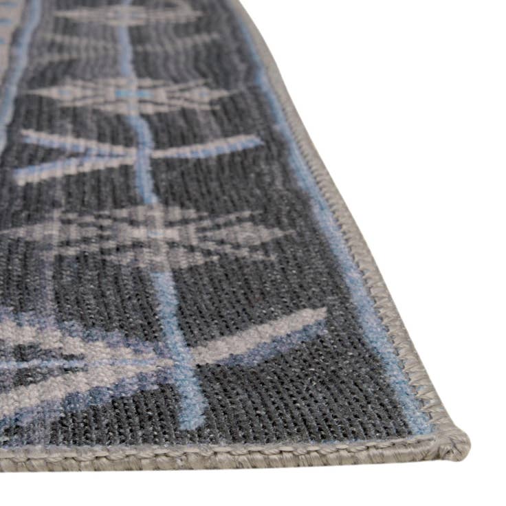 Detail image of 7' 6 x 10' 6 Washable Timeless Rug