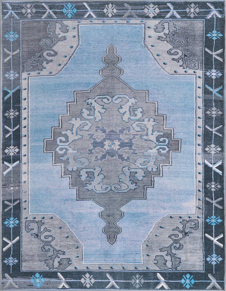 Detail image of 5' x 8' Washable Timeless Rug