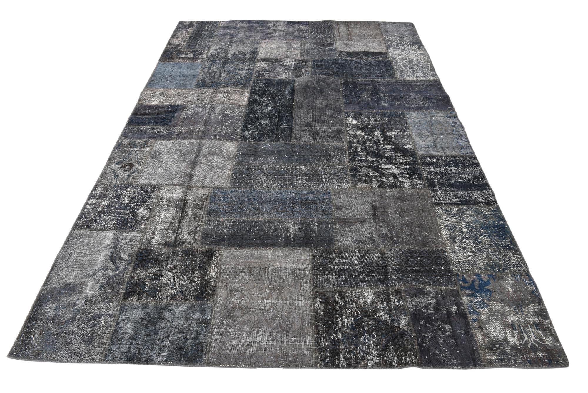 6' x 9' Hand Knotted Ultra Vintage Persian Wool Rug