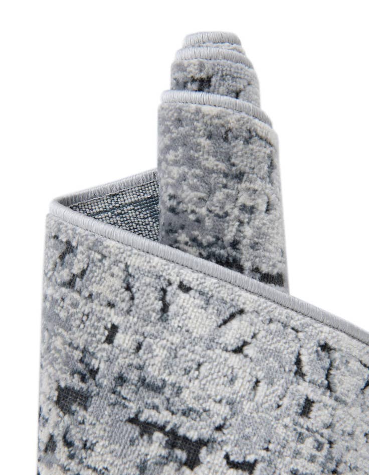 Detail image of 4' x 6' Villa Rug