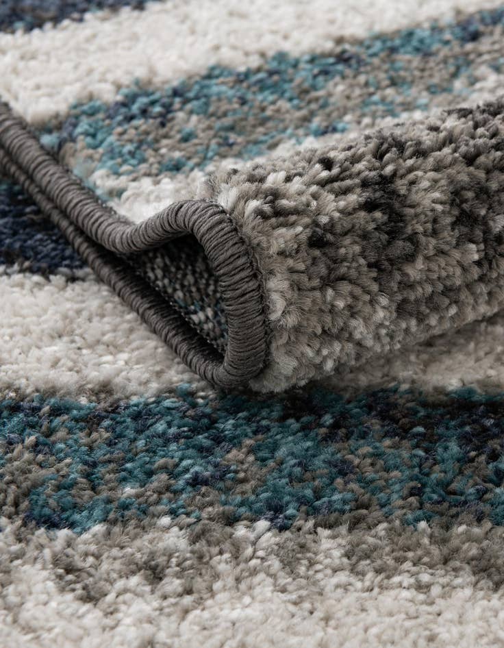 Detail image of 3' x 3' Equinox Round Rug