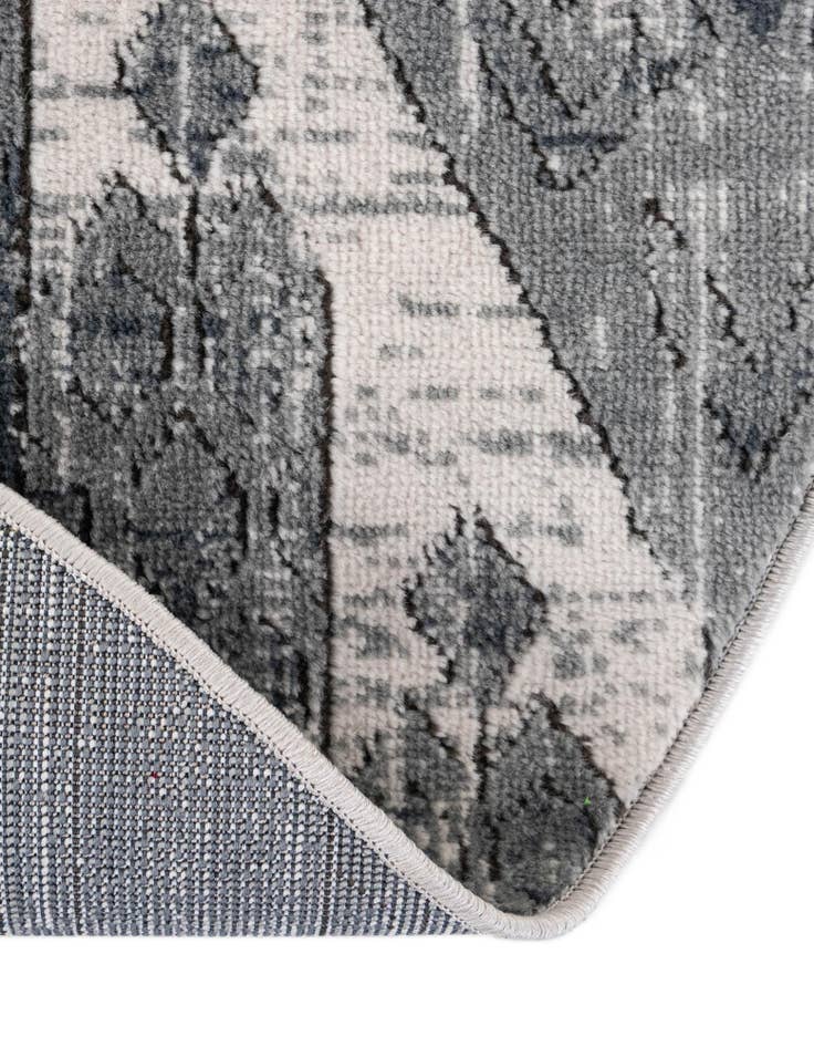 Detail image of 7' x 7' Oregon Round Rug