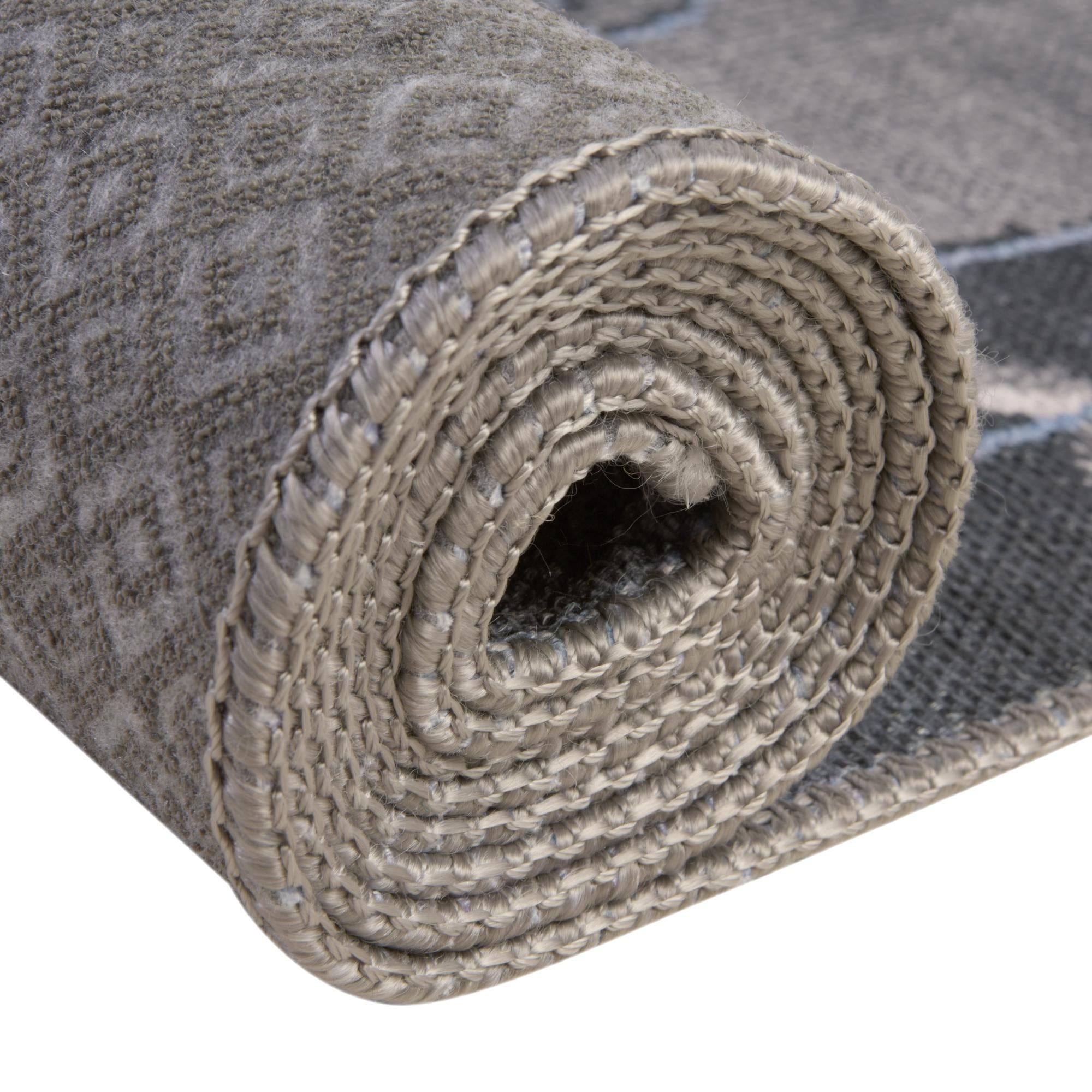 7' 7 x 7' 7 Washable Timeless Round Rug