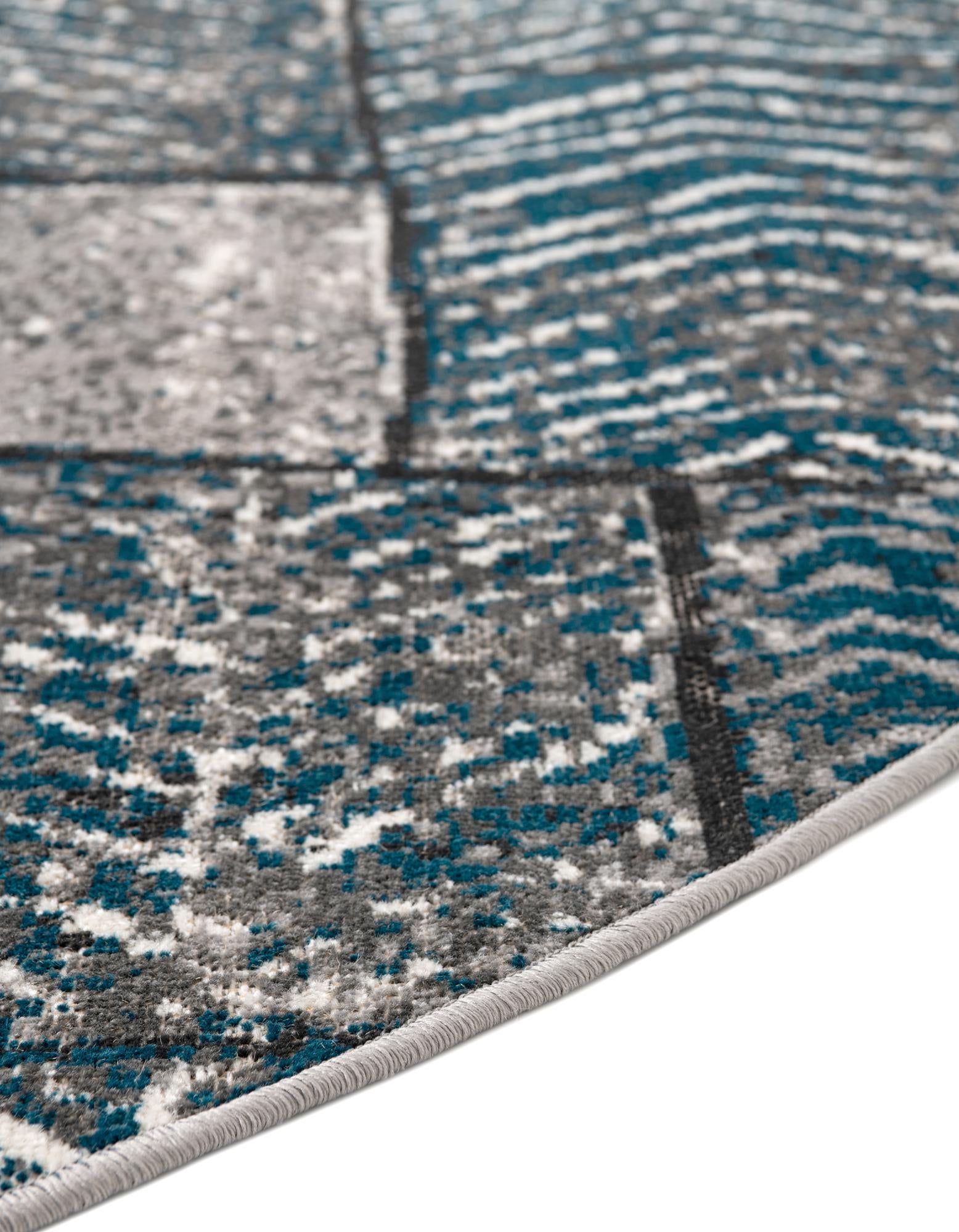 5' 3 x 5' 3 Valencia Round Rug