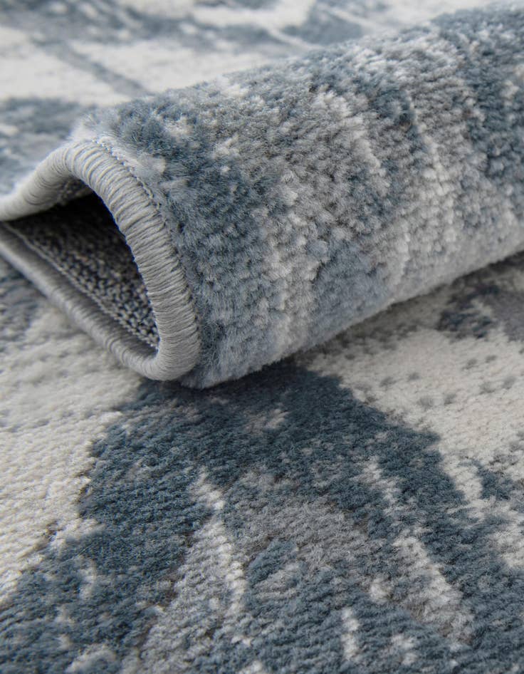 Detail image of 2' 2 x 12' Oregon Runner Rug