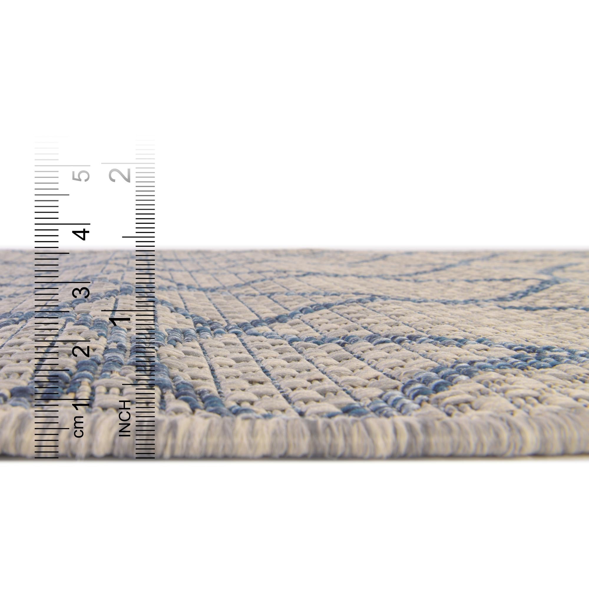 2' x 6' Easy-Clean Trellis Indoor / Outdoor Runner Rug
