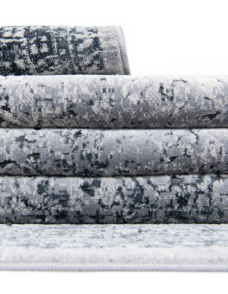 Detail image of 7' x 7' Eliza Square Rug