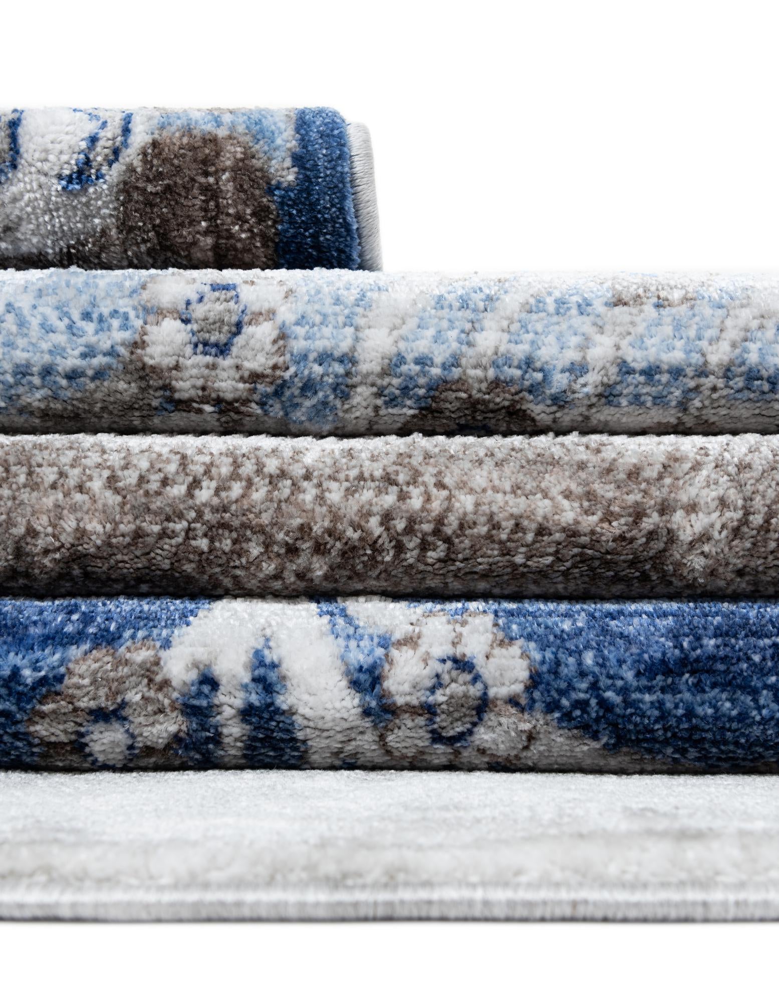 7' 10 x 7' 10 Gabbeh Square Rug