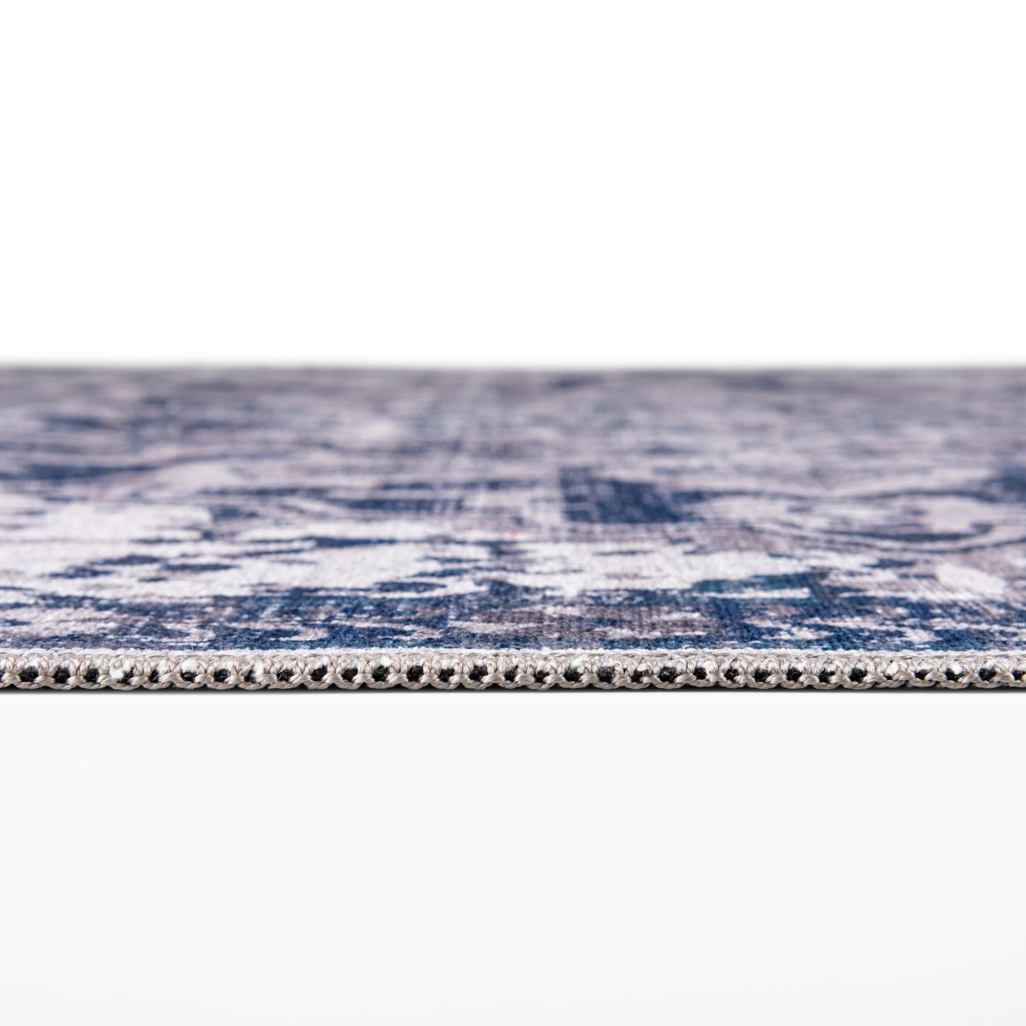 10' 6 x 10' 6 Washable Renaissance Square Rug