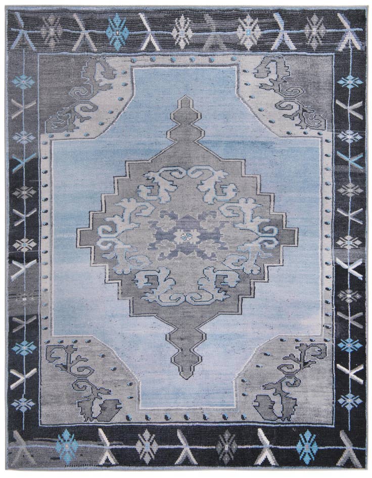 Detail image of 7' 6 x 7' 6 Washable Timeless Square Rug
