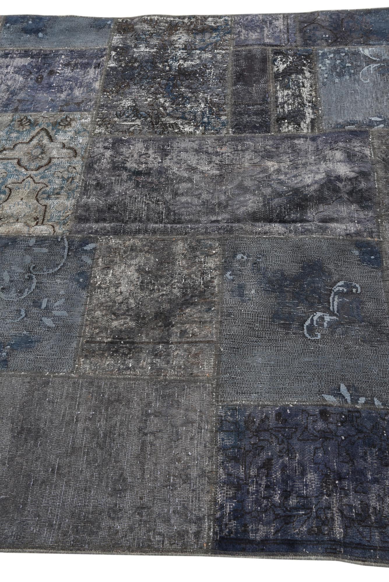 5' x 6' 7 Hand Knotted Ultra Vintage Persian Wool Square Rug