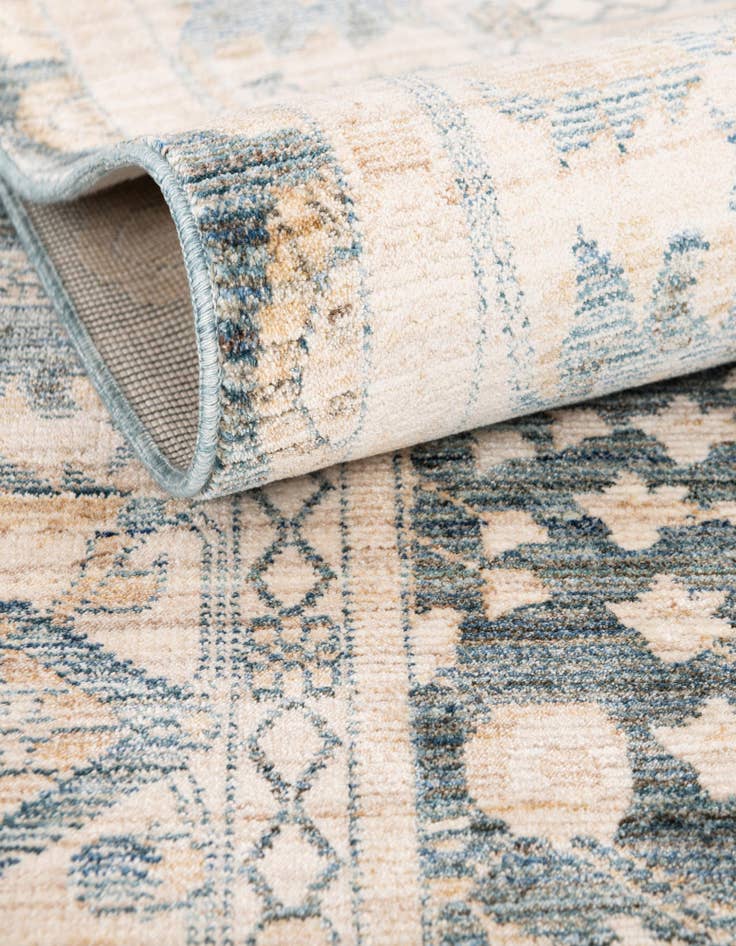 Detail image of 6' 7 x 9' 6 Noble Rug