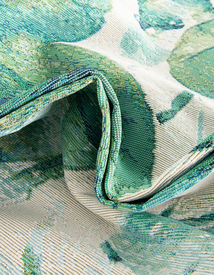 Detail image of 7' 10 x 10' Easy-Clean Botanical Indoor / Outdoor Rug