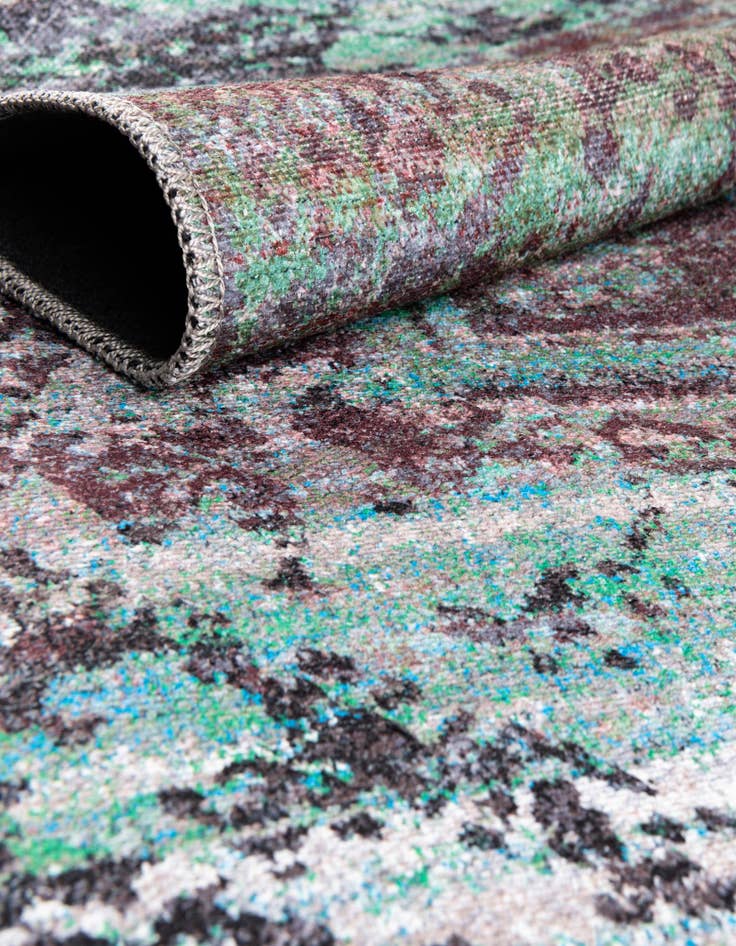 Detail image of 7' 3 x 7' 3 Washable Renaissance Square Rug