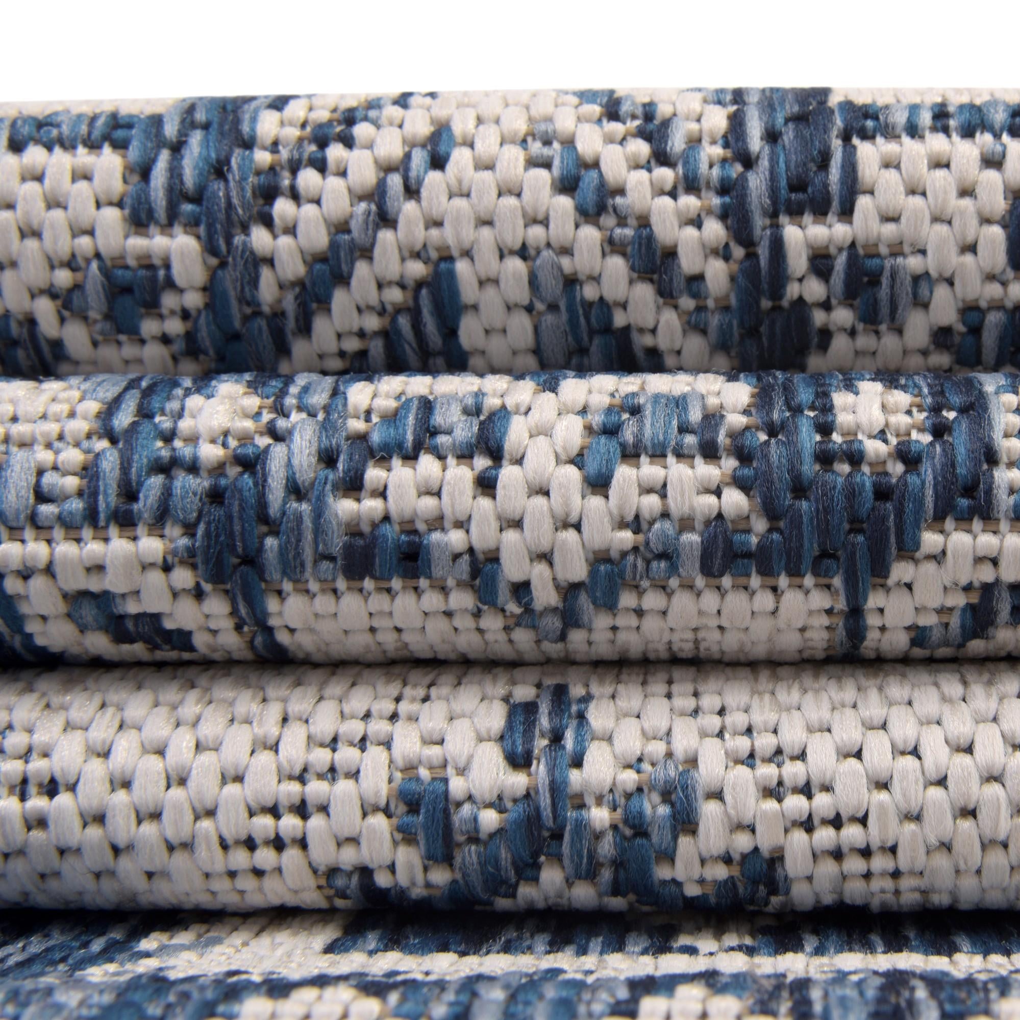 2' 7 x 4' Easy-Clean Aztec Indoor / Outdoor Hearth Rug