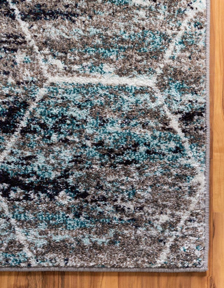 Detail image of 7' x 7' Lattice Frieze Octagon Rug