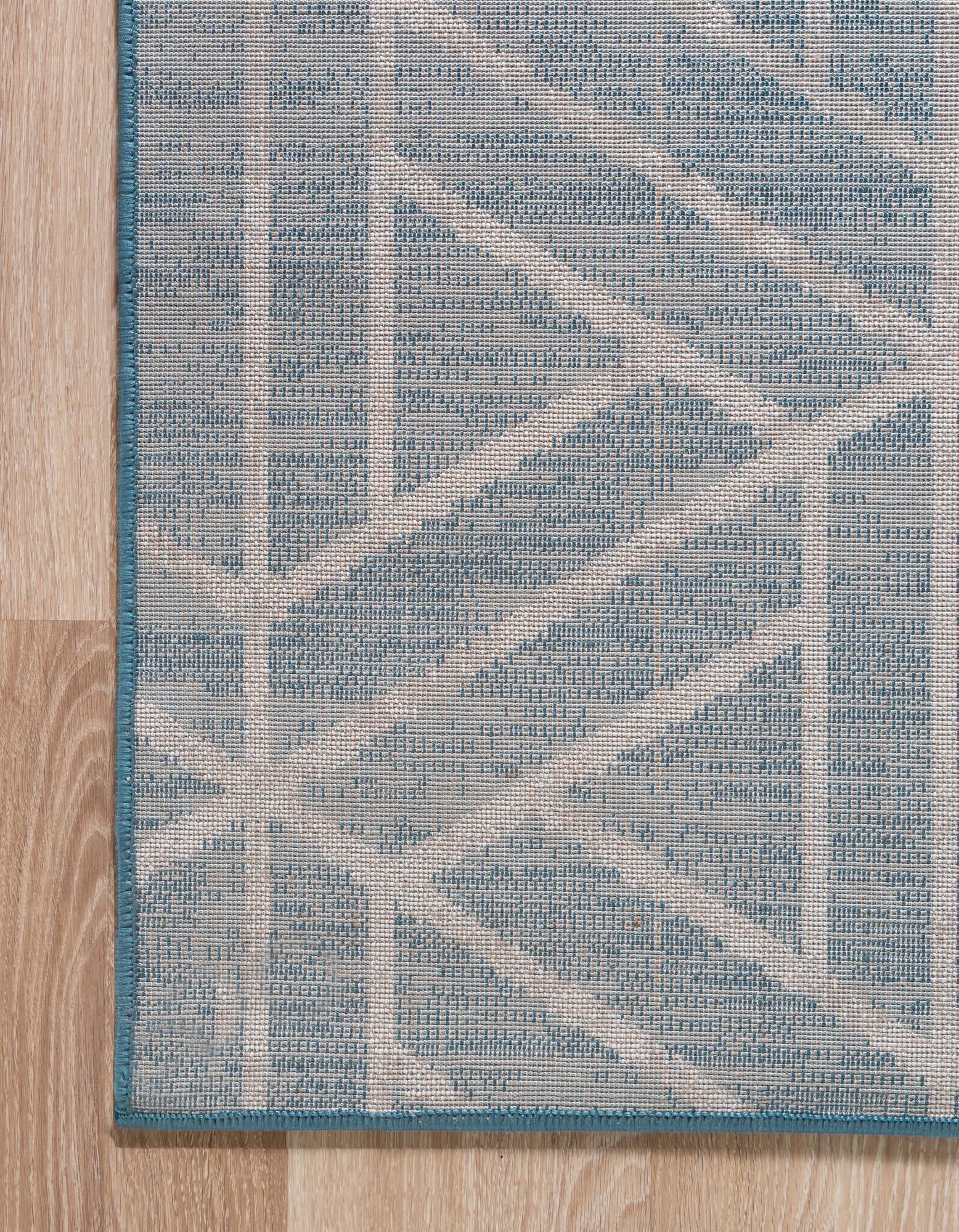 5' 3 x 5' 3 Lattice Trellis Octagon Rug