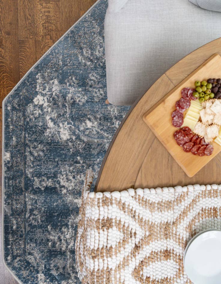 Detail image of 5' 3 x 5' 3 Oregon Octagon Rug