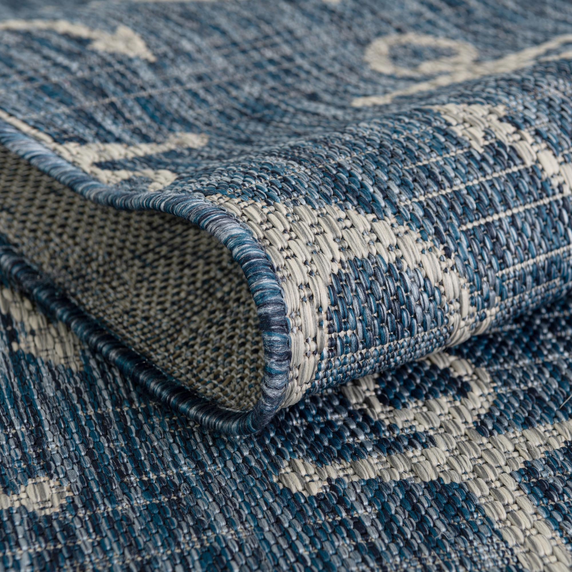 7' 10 x 7' 10 Easy-Clean Coastal Indoor / Outdoor Octagon Rug