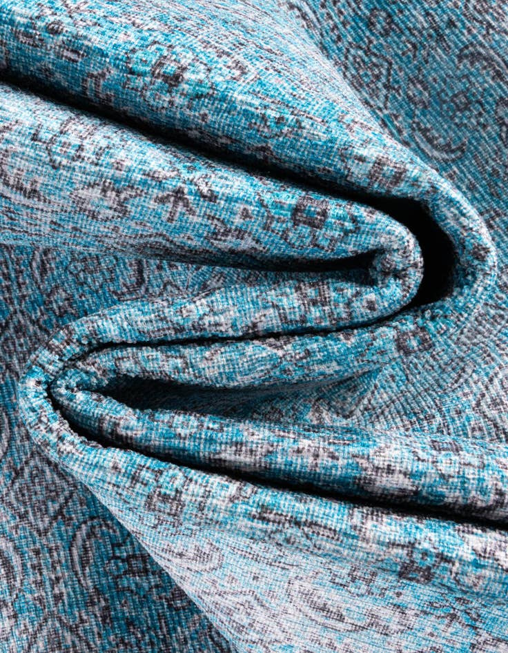 Detail image of 7' 6 x 7' 6 Timeless Octagon Rug