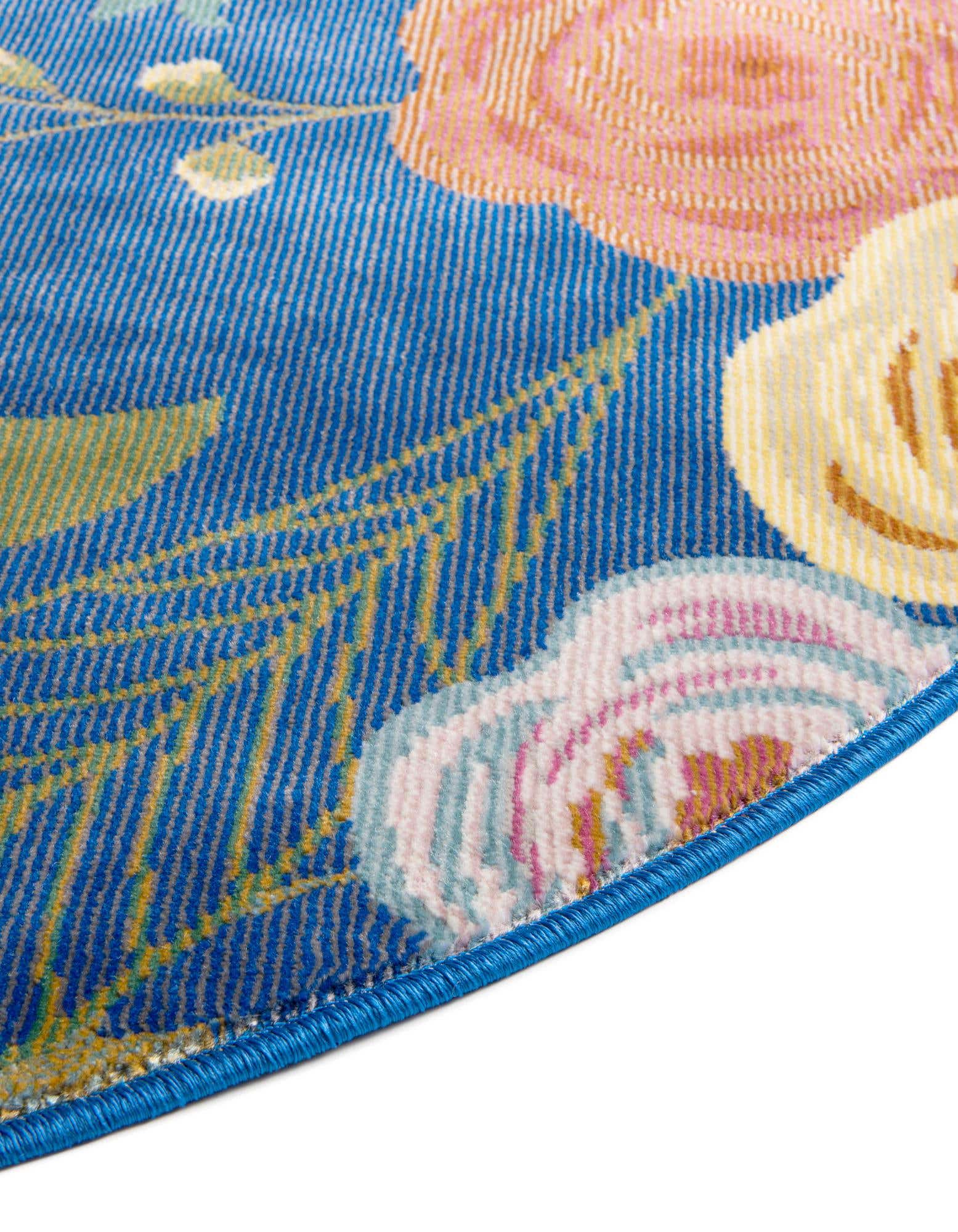 Detail image of 185cm x 275cm Blossom Oval Rug