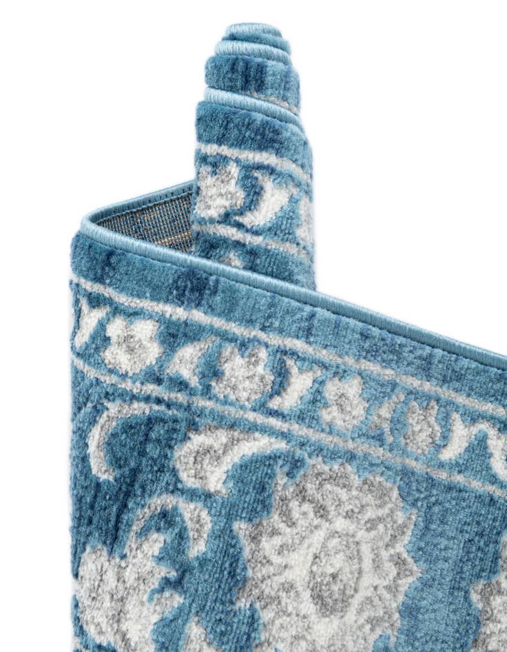 Detail image of 3' 3 x 5' 3 Boston Oval Rug